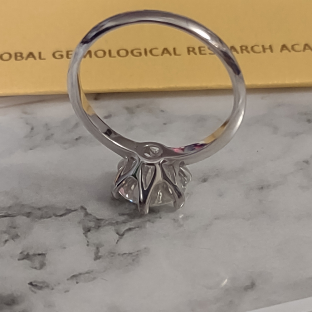 Sz8, 3 carat. Positive testing GRA certi white Diamond 925 Ring